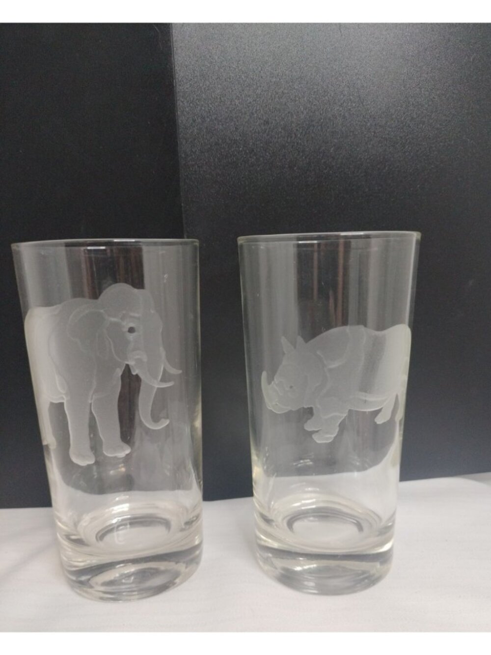 Frosted Etched Elephant & Rinaserious  Glass Clear Set Of 2 New  5"5x2"3/4